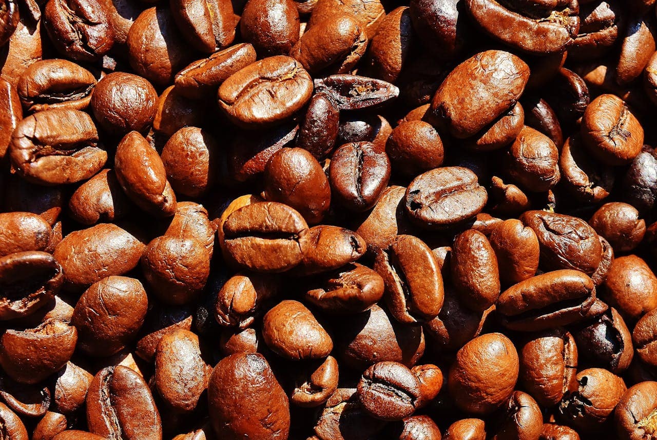A pile of coffee beans
AI-generated content may be incorrect.